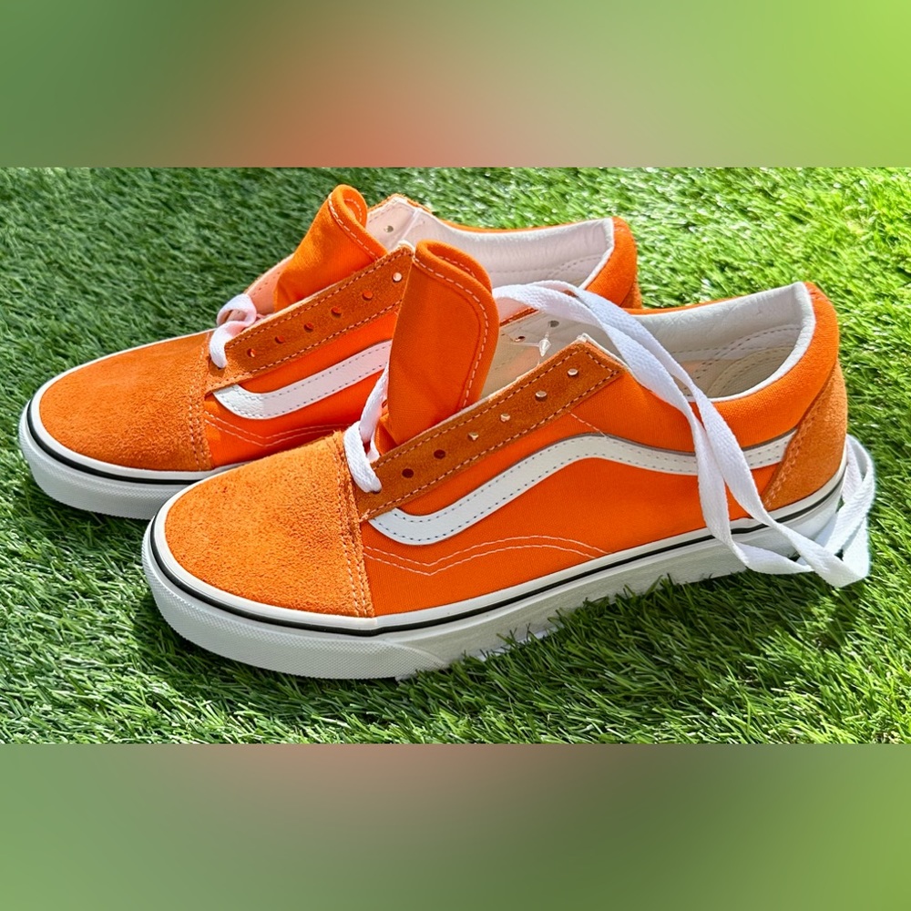 NWT Vans Old Skool Skate Shoe - Orange Tiger Women’s 7 Men’s 5.5
